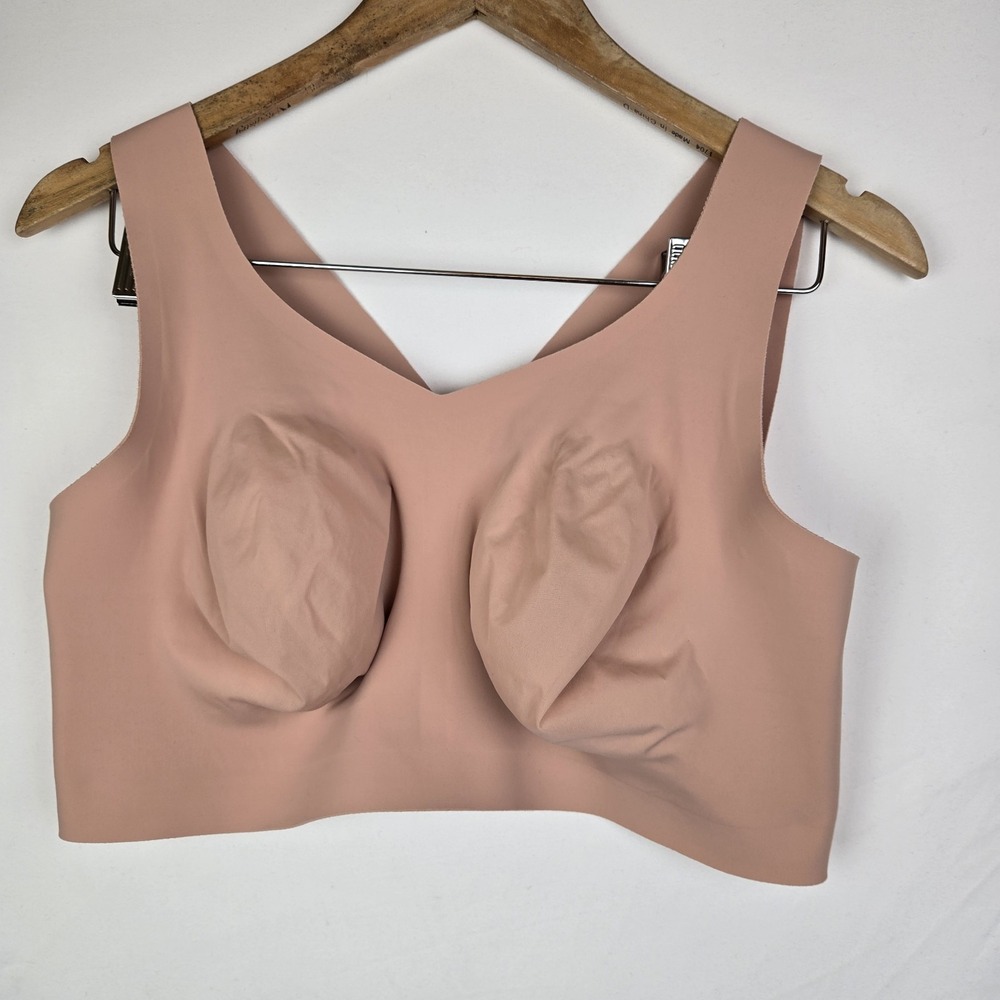 Evelyn Bobbie 2XL The Defy Bra Wireless Pullover. Missing Pads!!!